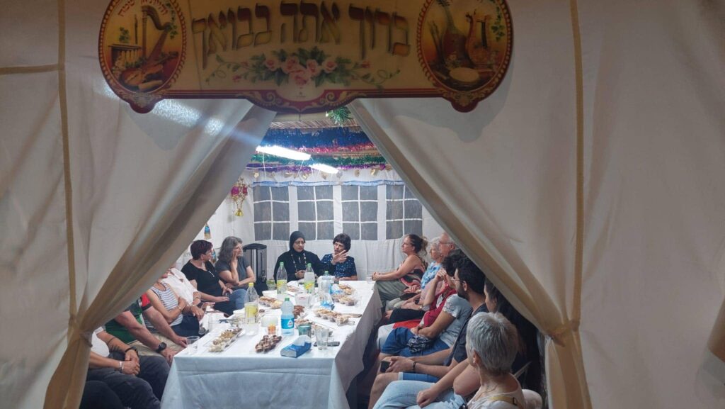 סוכת השוויון 23